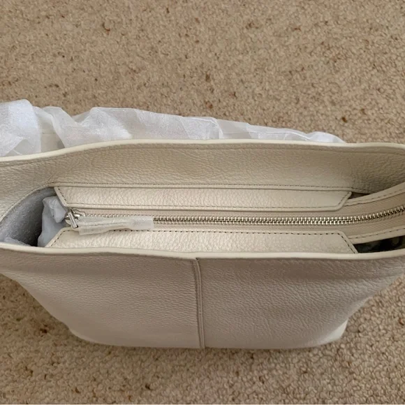 ✨Host Pick✨ Brand New Oroton Hobo Bag - Picture 4 of 8